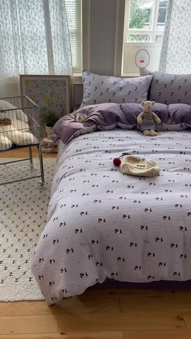 91家纺网 家纺一手货源 找家纺 澜妃 2025新款甄选三层纱印花四件套系列 葡萄腊肠狗