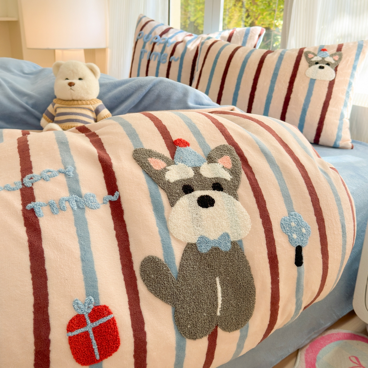 91家纺网 家纺一手货源 找家纺 寐居 2025新款大阪纯色毛巾绣牛奶绒四件套 帽子雪纳瑞