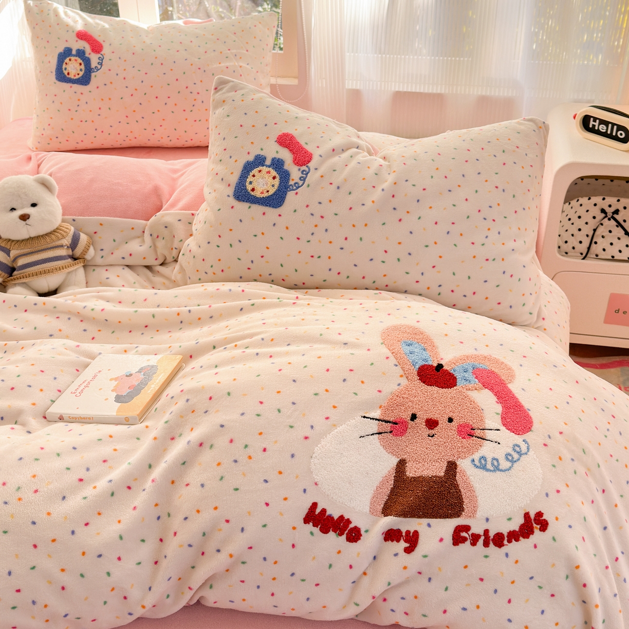 91家纺网 家纺一手货源 找家纺 寐居 2025新款大阪纯色毛巾绣牛奶绒四件套 萌兔有约