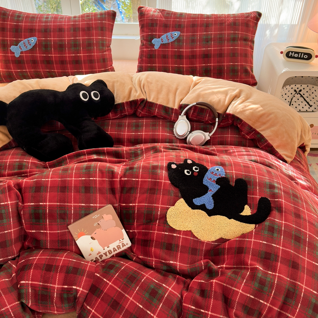 91家纺网 家纺一手货源 找家纺 寐居 2025新款大阪纯色毛巾绣牛奶绒四件套 年年有鱼