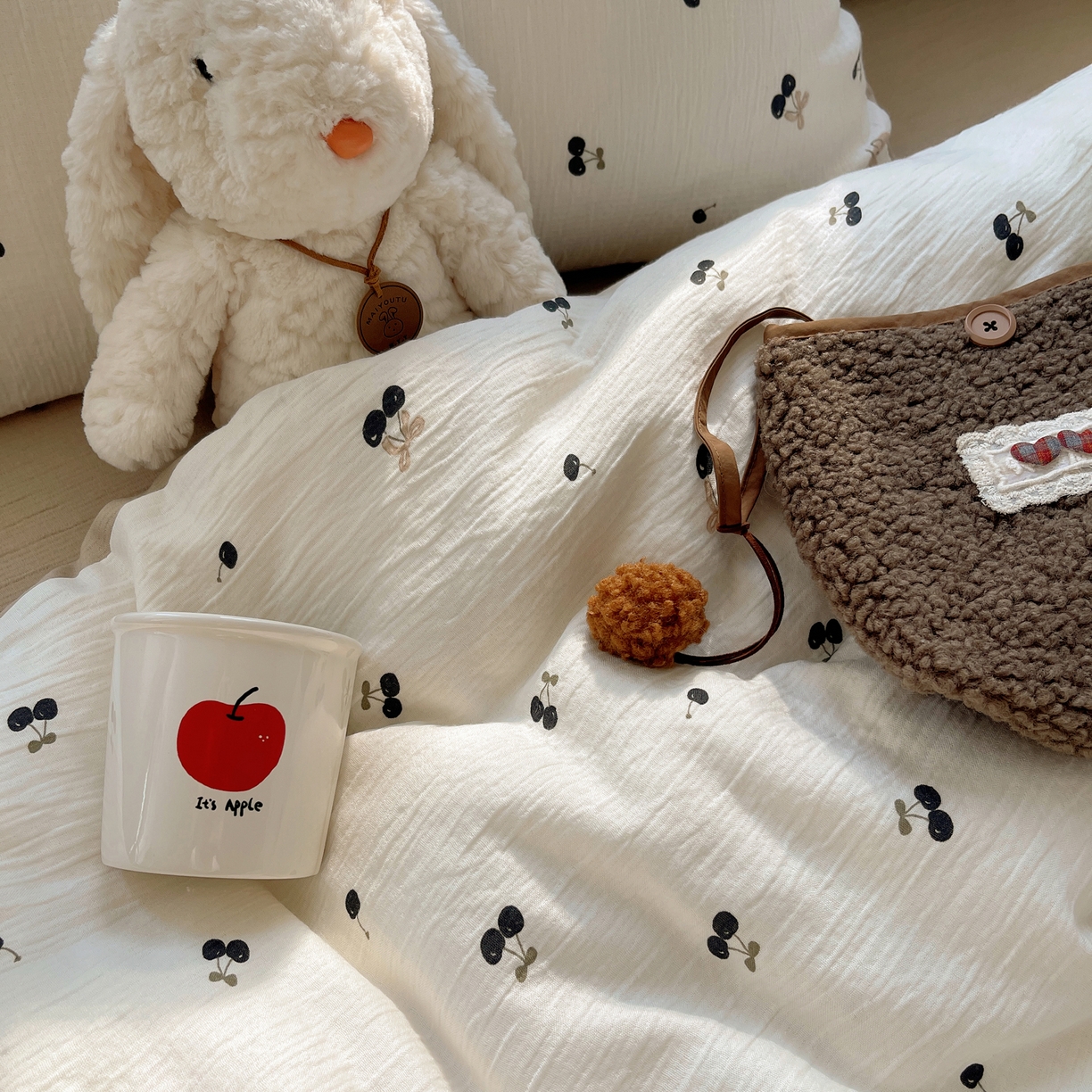 91家纺网 家纺一手货源 找家纺 澜妃 2025新款甄选三层纱印花四件套系列 樱桃物语