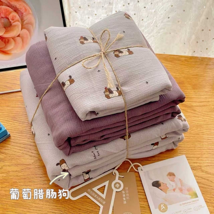 91家纺网 家纺一手货源 找家纺 澜妃 2025新款甄选三层纱印花四件套系列 葡萄腊肠狗