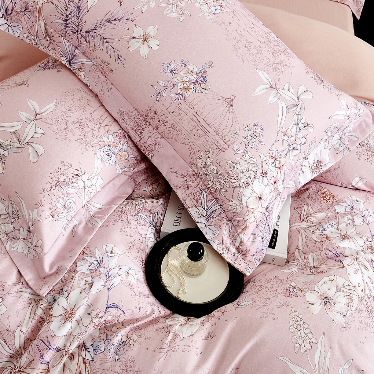 91家纺网 家纺一手货源 找家纺 芙绣家纺 2025新款全棉纯棉磨毛内合简单款四件套 秋辞-粉