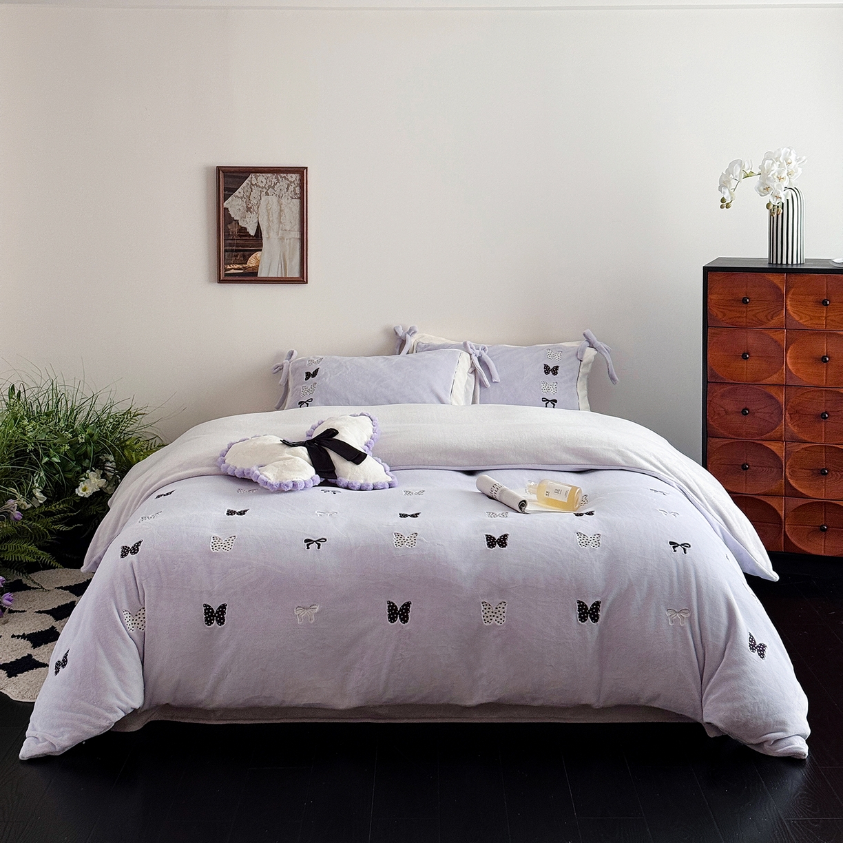 91家纺网 家纺一手货源 找家纺 （总）极简 2025新款牛奶绒刺绣款四件套-蝴蝶花园（标准尺寸会员减20）