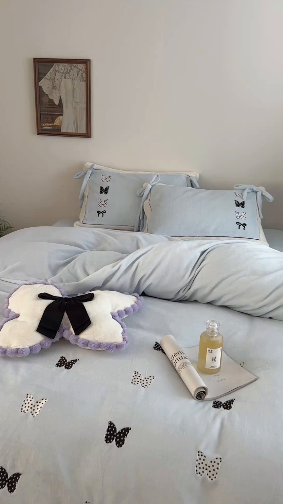 91家纺网 家纺一手货源 找家纺 极简 2025新款牛奶绒刺绣款四件套-蝴蝶花园（标准尺寸会员减20） 蝴蝶花园-蓝