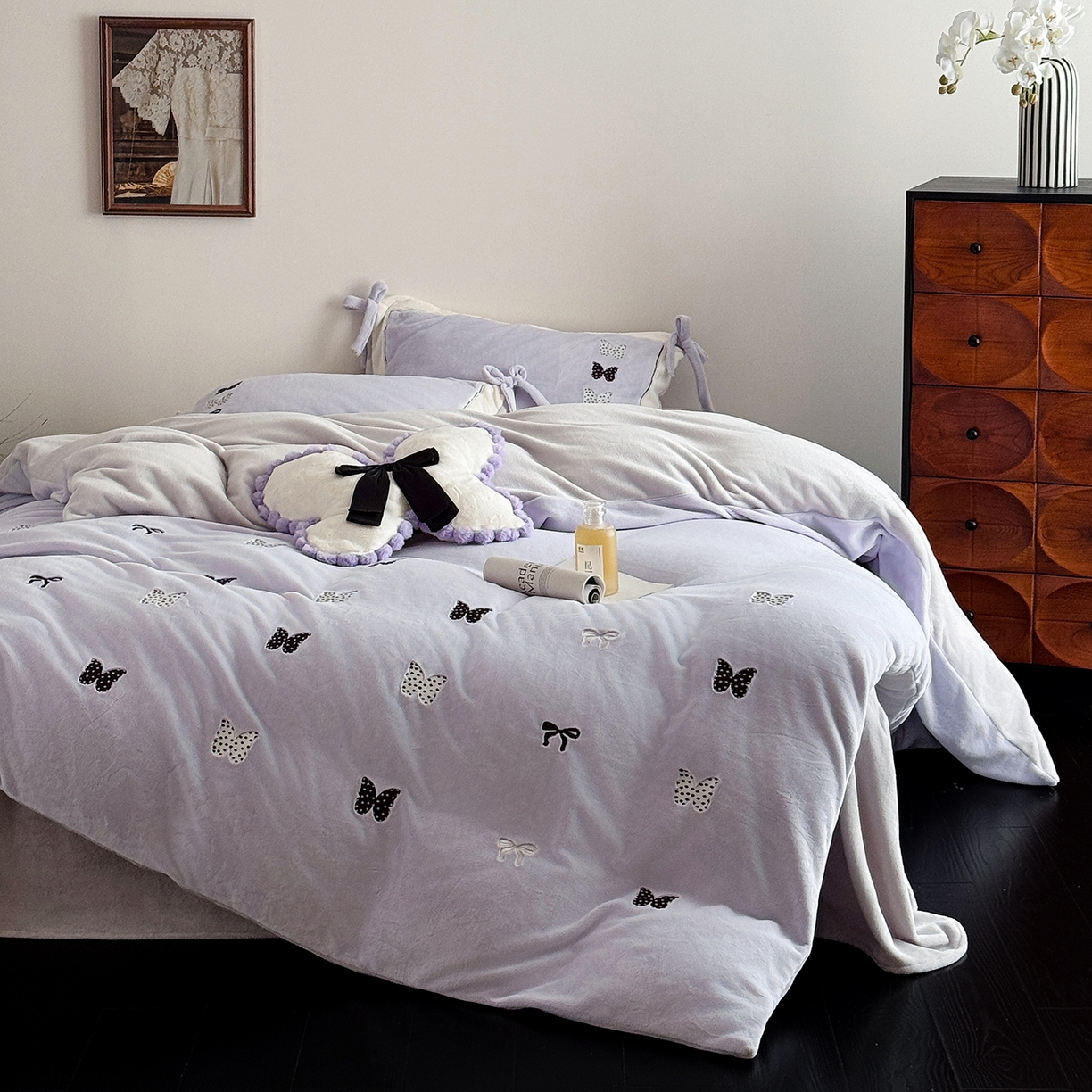 91家纺网 家纺一手货源 找家纺 极简 2025新款牛奶绒刺绣款四件套-蝴蝶花园（标准尺寸会员减20） 蝴蝶花园-紫
