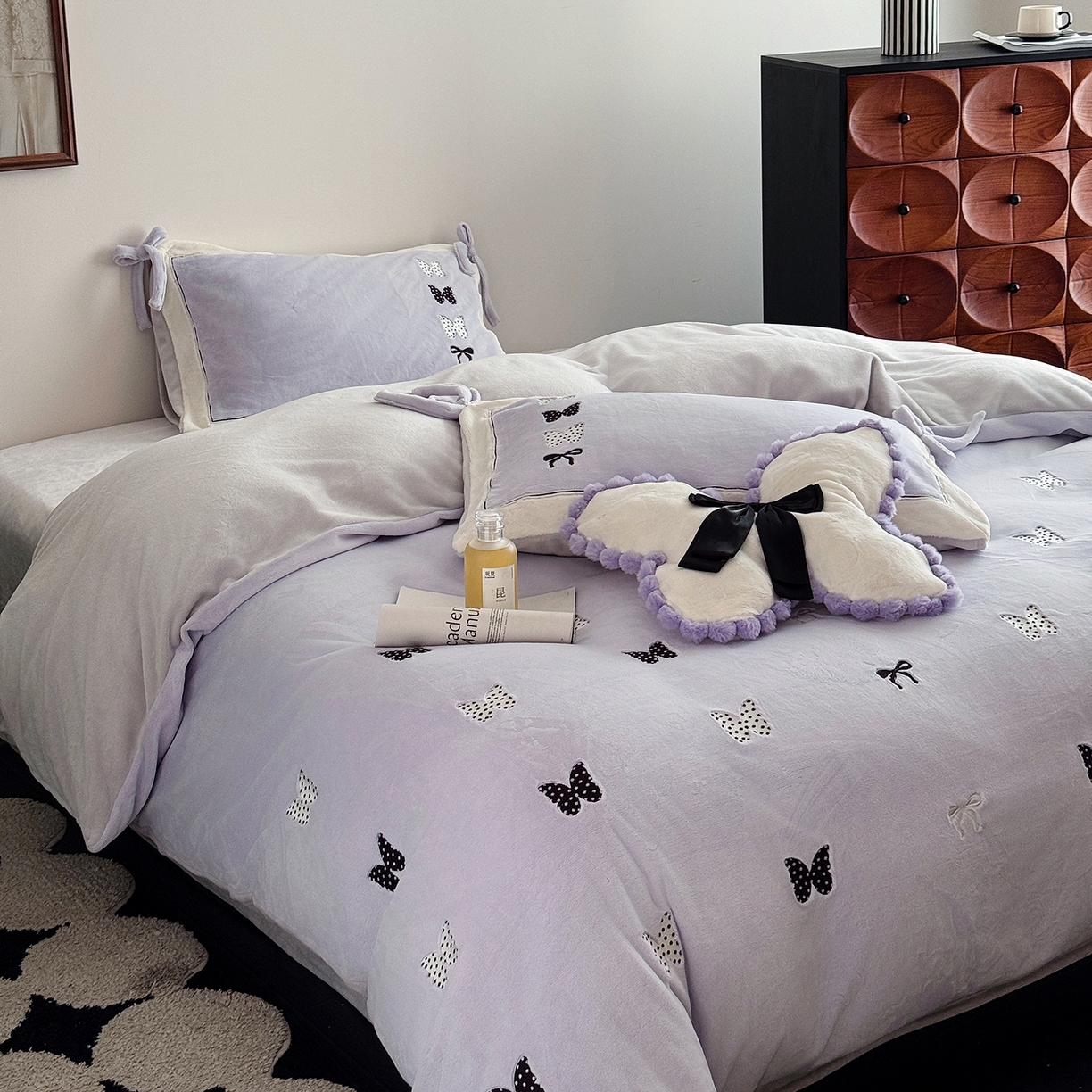 91家纺网 家纺一手货源 找家纺 极简 2025新款牛奶绒刺绣款四件套-蝴蝶花园（标准尺寸会员减20） 蝴蝶花园-紫