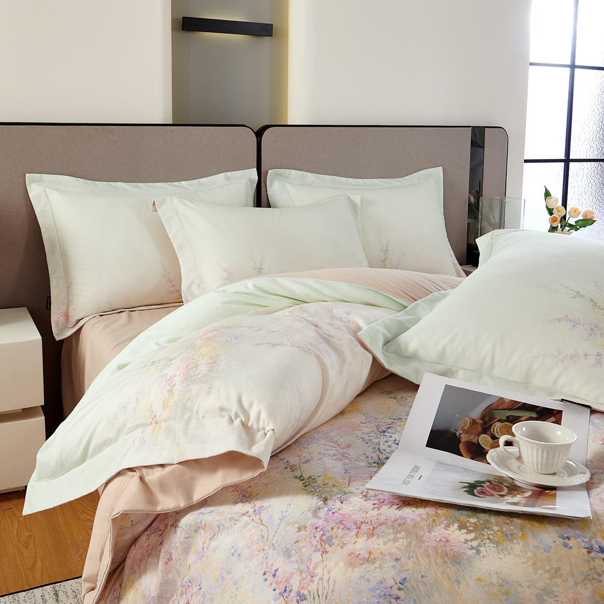 91家纺网 家纺一手货源 找家纺 芙绣家纺 2025新款纯棉全棉磨毛宽边压线复杂款四件套 淡彩-桔