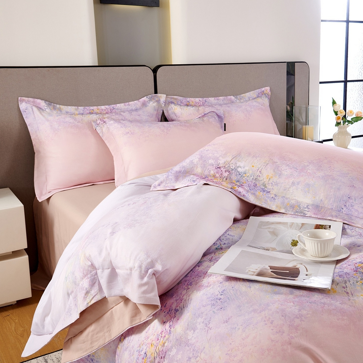 91家纺网 家纺一手货源 找家纺 芙绣家纺 2025新款纯棉全棉磨毛宽边压线复杂款四件套 淡彩-紫