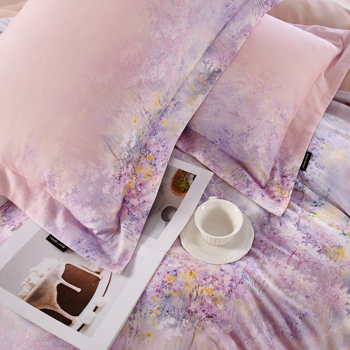 91家纺网 家纺一手货源 找家纺 芙绣家纺 2025新款纯棉全棉磨毛宽边压线复杂款四件套 淡彩-紫