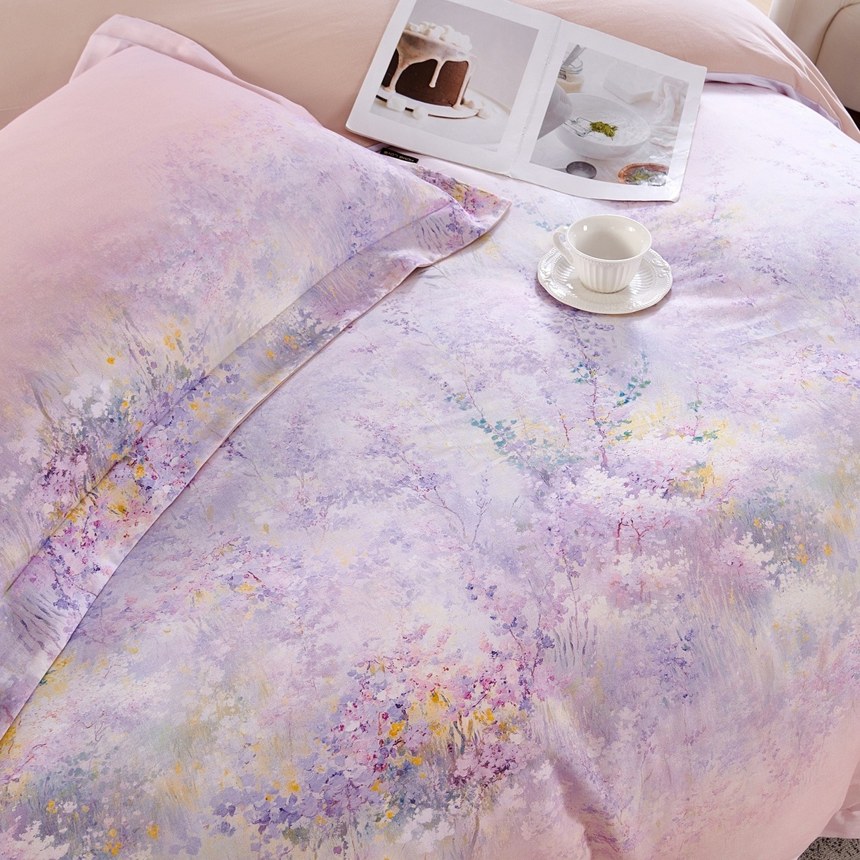 91家纺网 家纺一手货源 找家纺 芙绣家纺 2025新款纯棉全棉磨毛宽边压线复杂款四件套 淡彩-紫