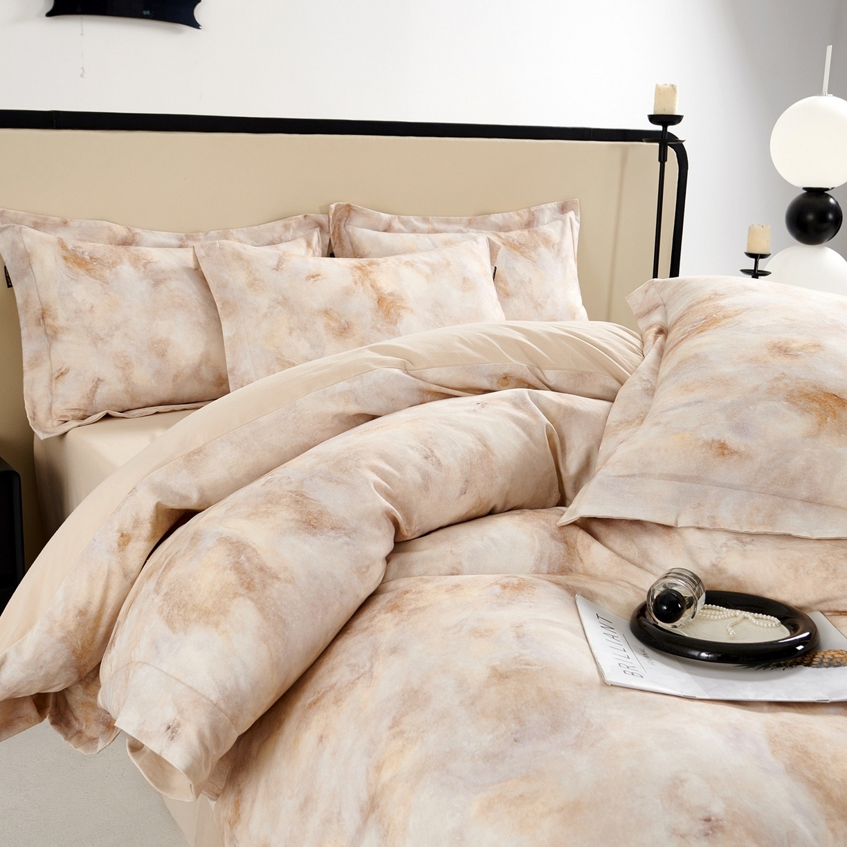 91家纺网 家纺一手货源 找家纺 芙绣家纺 2025新款纯棉全棉磨毛宽边压线复杂款四件套 古韵-咖