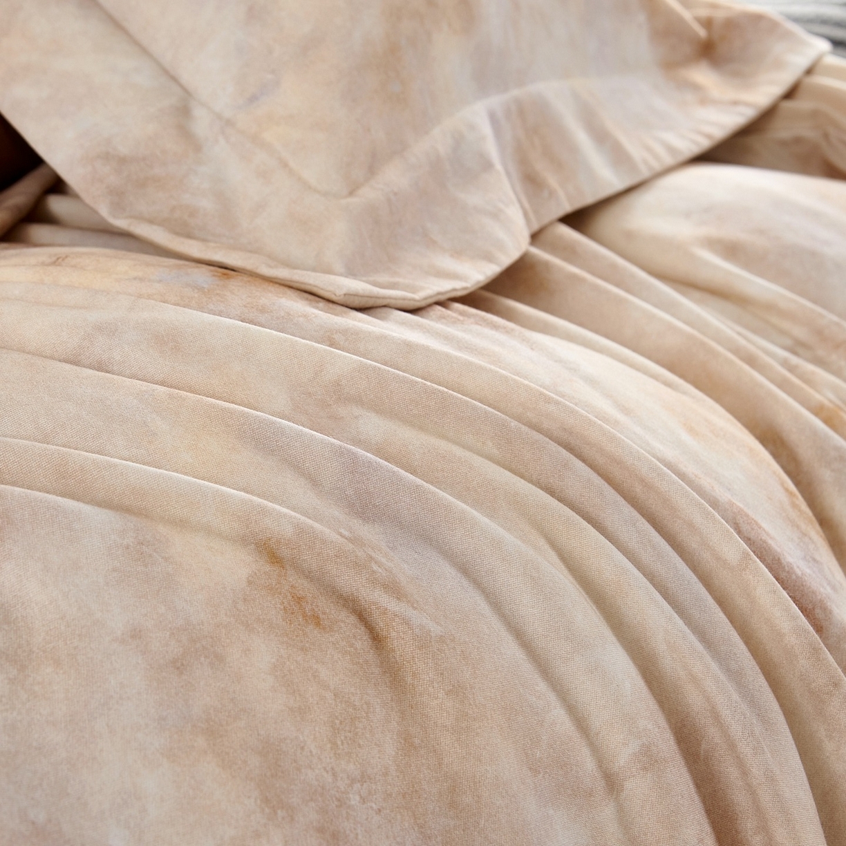 91家纺网 家纺一手货源 找家纺 芙绣家纺 2025新款纯棉全棉磨毛宽边压线复杂款四件套 古韵-咖