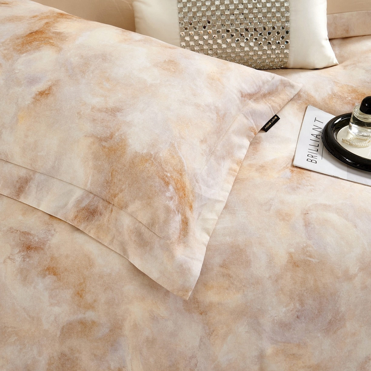 91家纺网 家纺一手货源 找家纺 芙绣家纺 2025新款纯棉全棉磨毛宽边压线复杂款四件套 古韵-咖