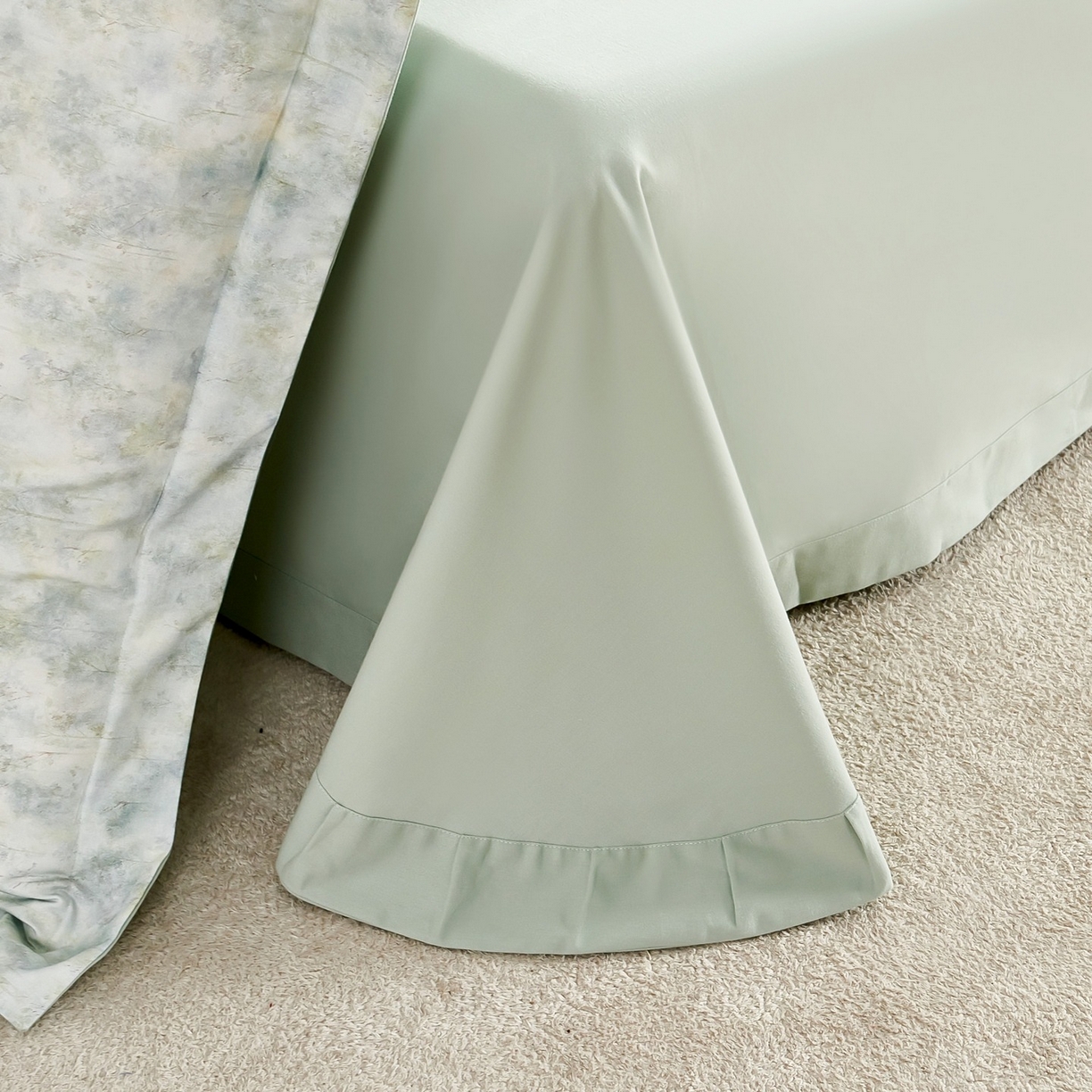 91家纺网 家纺一手货源 找家纺 芙绣家纺 2025新款纯棉全棉磨毛宽边压线复杂款四件套 轻语-绿