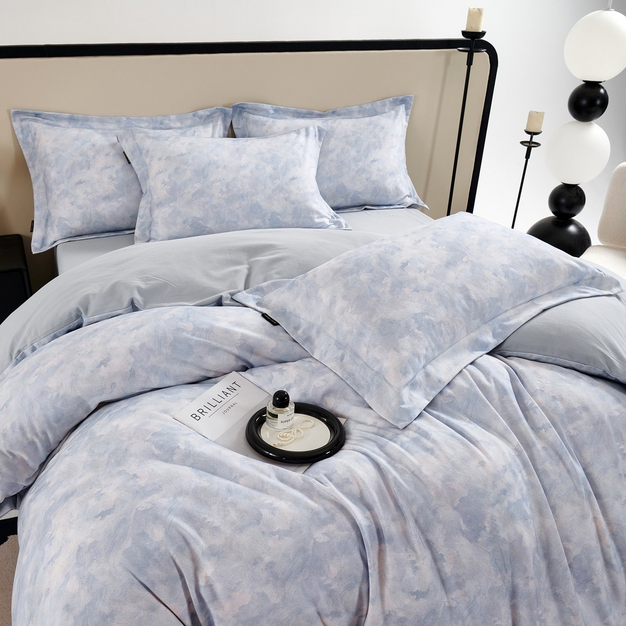 91家纺网 家纺一手货源 找家纺 芙绣家纺 2025新款纯棉全棉磨毛宽边压线复杂款四件套 倾香-蓝