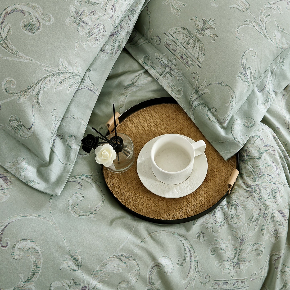 91家纺网 家纺一手货源 找家纺 芙绣家纺 2025新款纯棉全棉磨毛宽边压线复杂款四件套 意绵绵