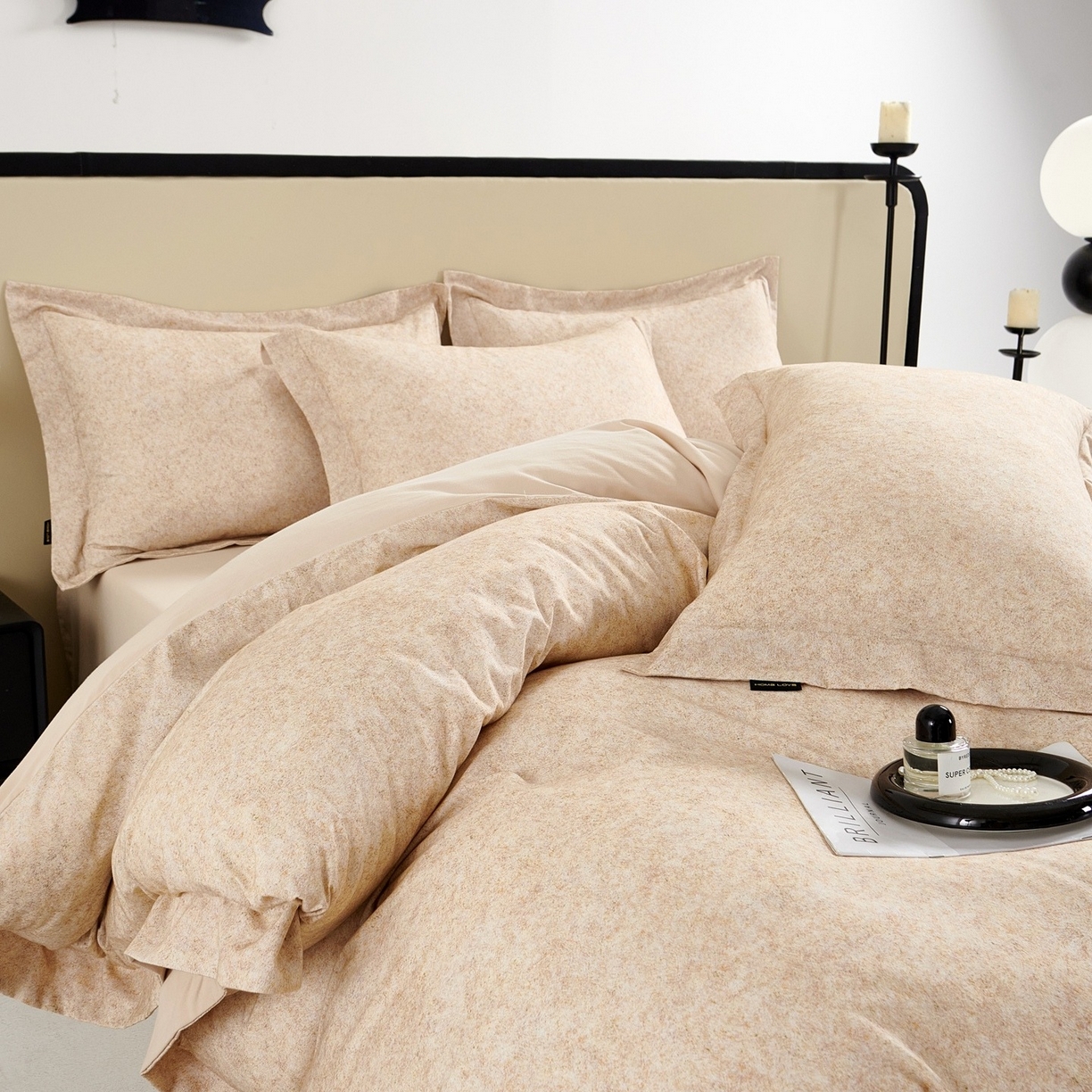 91家纺网 家纺一手货源 找家纺 芙绣家纺 2025新款纯棉全棉磨毛宽边压线复杂款四件套 挚爱-黄