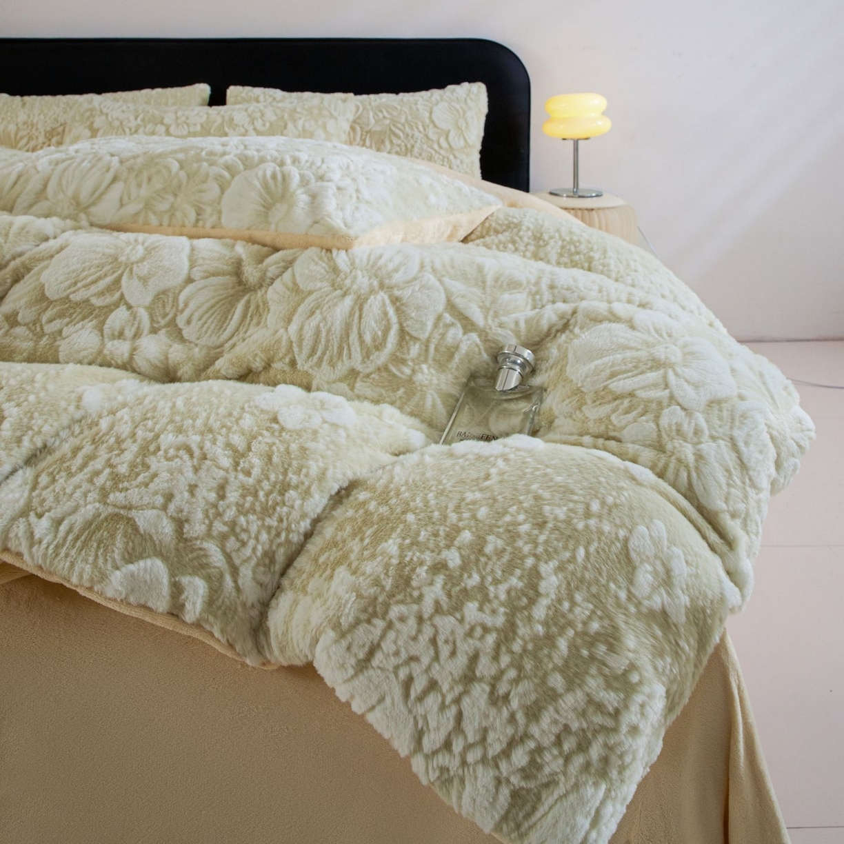 91家纺网 家纺一手货源 找家纺 （总）诺梵家纺 2025新款立体兔毛烂花四件套