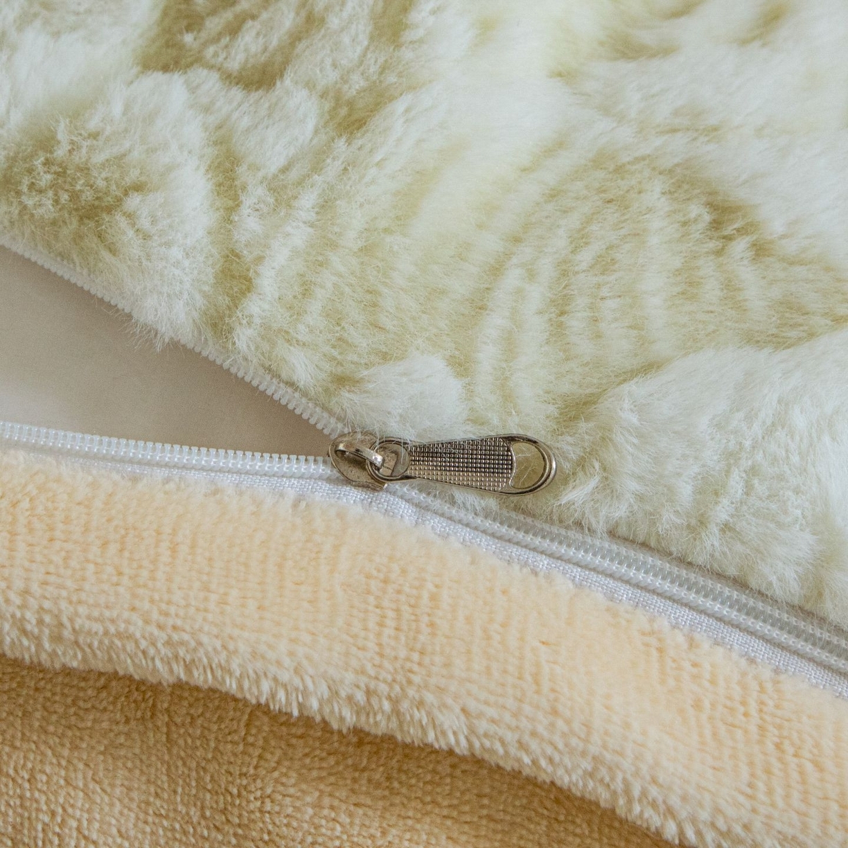 91家纺网 家纺一手货源 找家纺 （总）诺梵家纺 2025新款立体兔毛烂花四件套