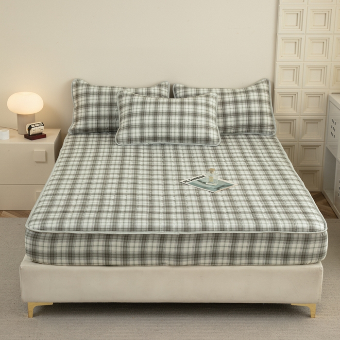 91家纺网 家纺一手货源 找家纺 卡诗兰 2025新款磨毛夹棉床笠 格白灰