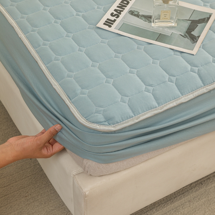 91家纺网 家纺一手货源 找家纺 卡诗兰 2025新款磨毛夹棉床笠 云中蓝