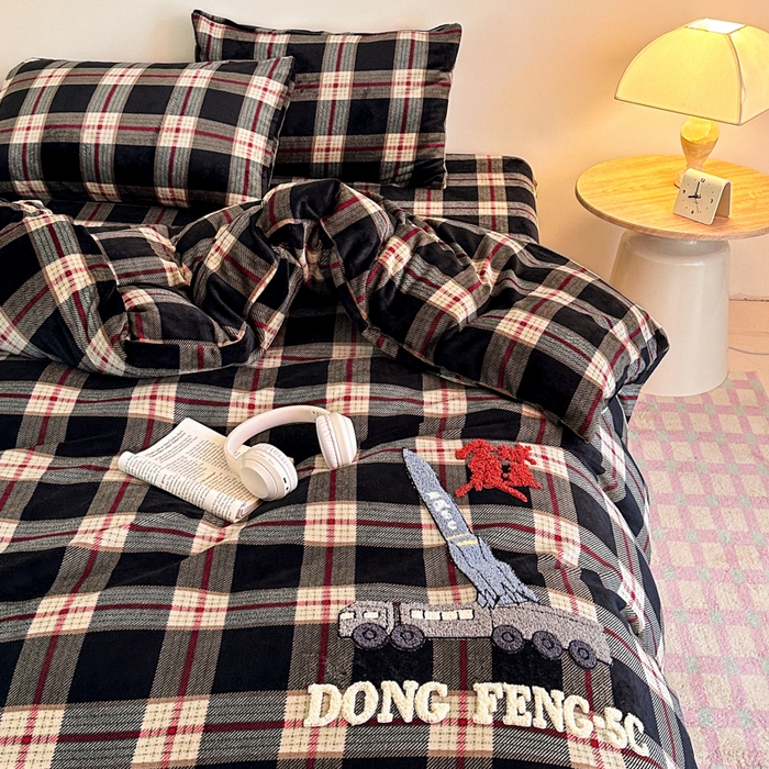 91家纺网 家纺一手货源 找家纺 喜梦缘 2025新款牛奶绒床笠四件套 东风5C