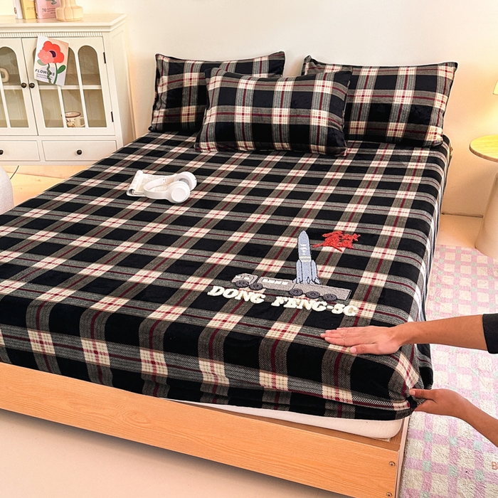 91家纺网 家纺一手货源 找家纺 喜梦缘 2025新款牛奶绒床笠四件套 东风5C