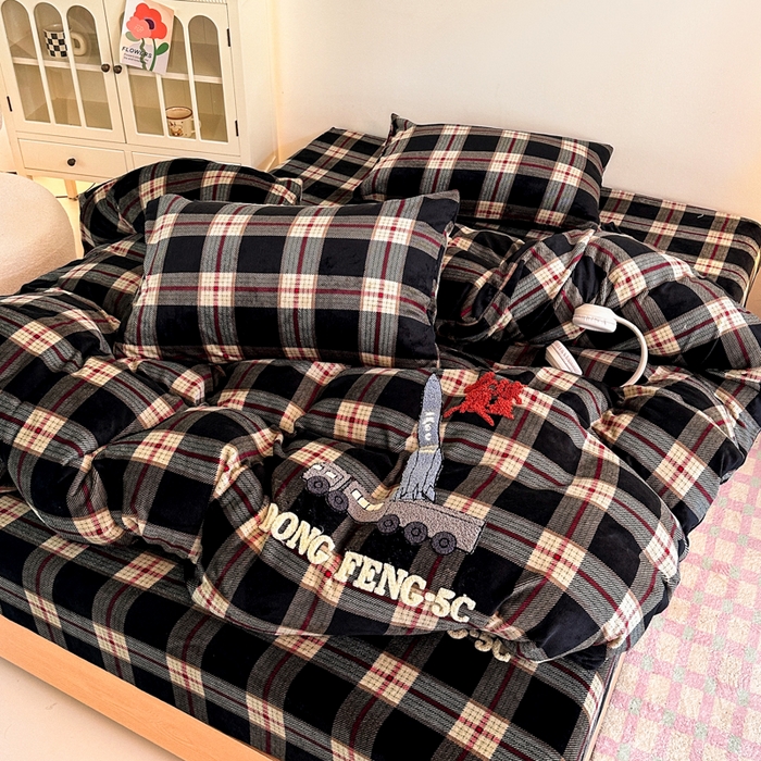 91家纺网 家纺一手货源 找家纺 喜梦缘 2025新款牛奶绒床笠四件套 东风5C