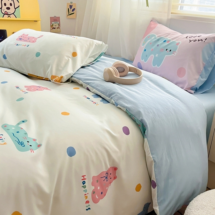 91家纺网 家纺一手货源 找家纺 港岛妹妹 2024新款水洗工艺大版枕套四件套 大版-马卡龙猫咪