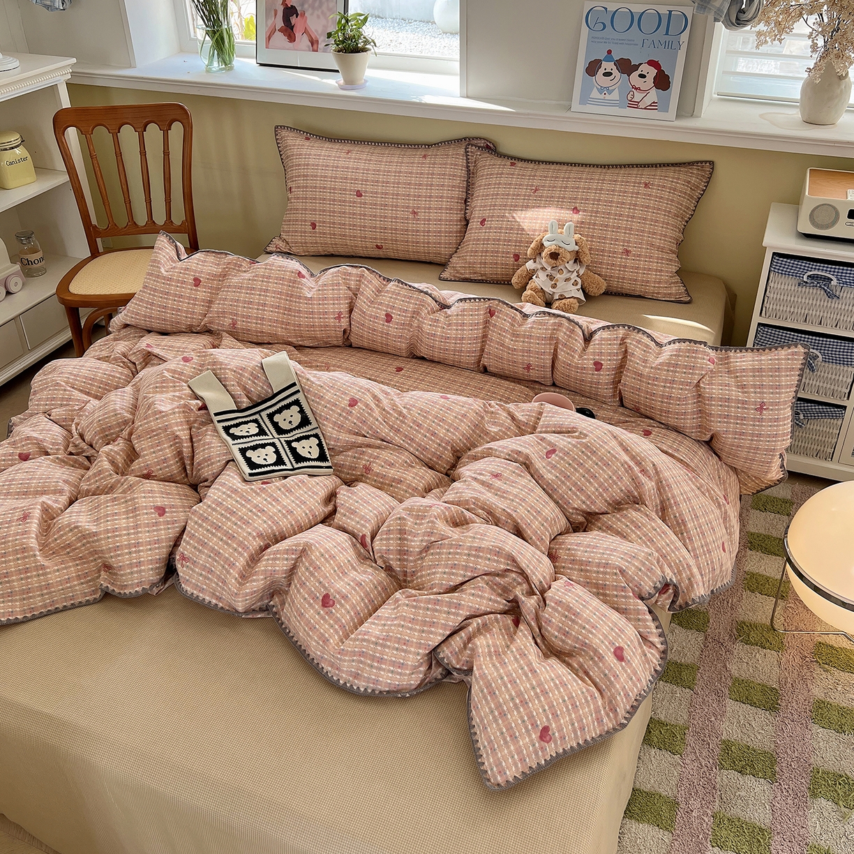 91家纺网 家纺一手货源 找家纺 瑞莱 2026新款全棉印花贝壳边四件套 爱心结