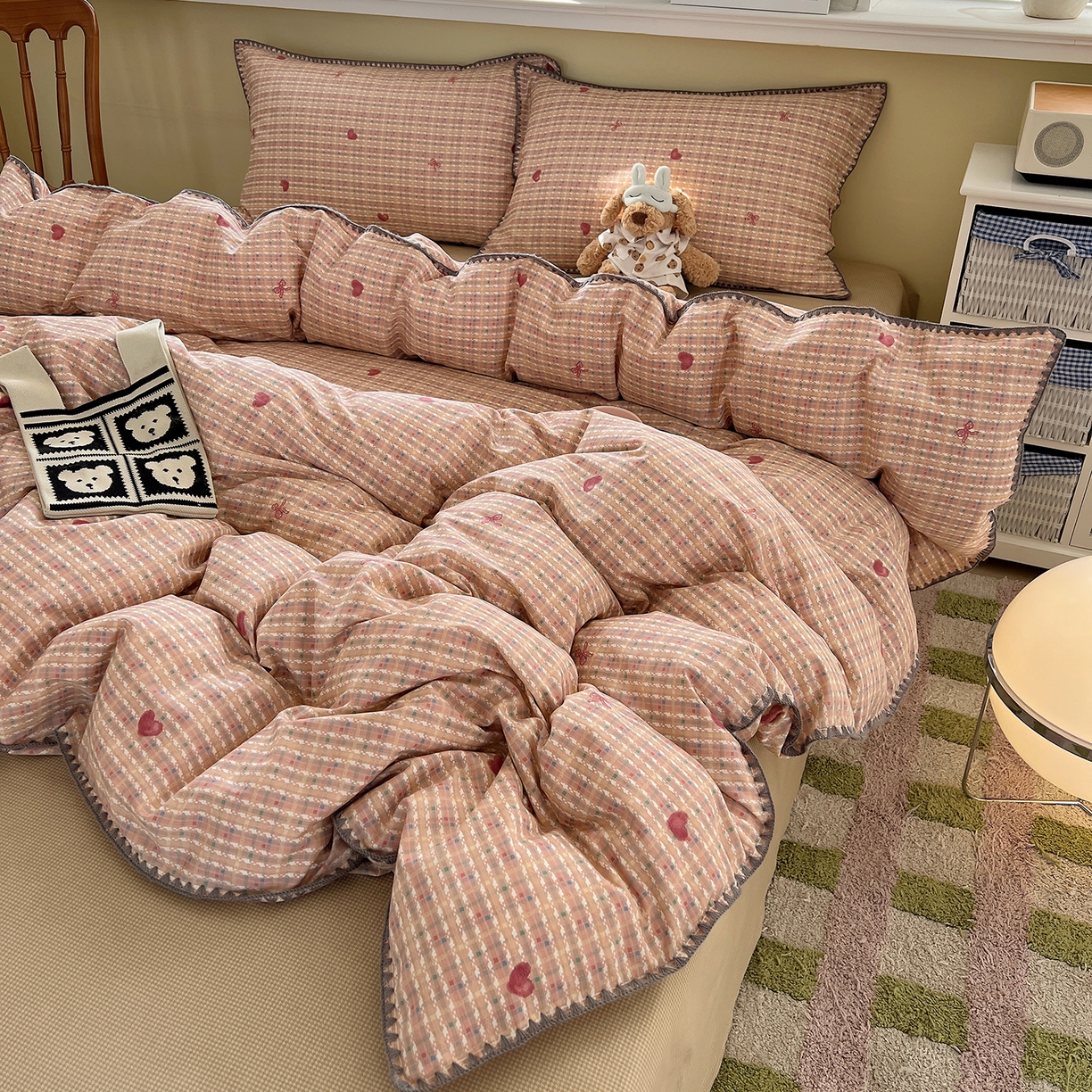 91家纺网 家纺一手货源 找家纺 瑞莱 2026新款全棉印花贝壳边四件套 爱心结