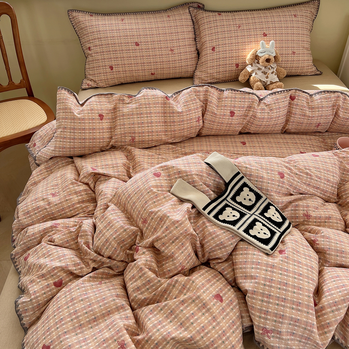 91家纺网 家纺一手货源 找家纺 瑞莱 2026新款全棉印花贝壳边四件套 爱心结