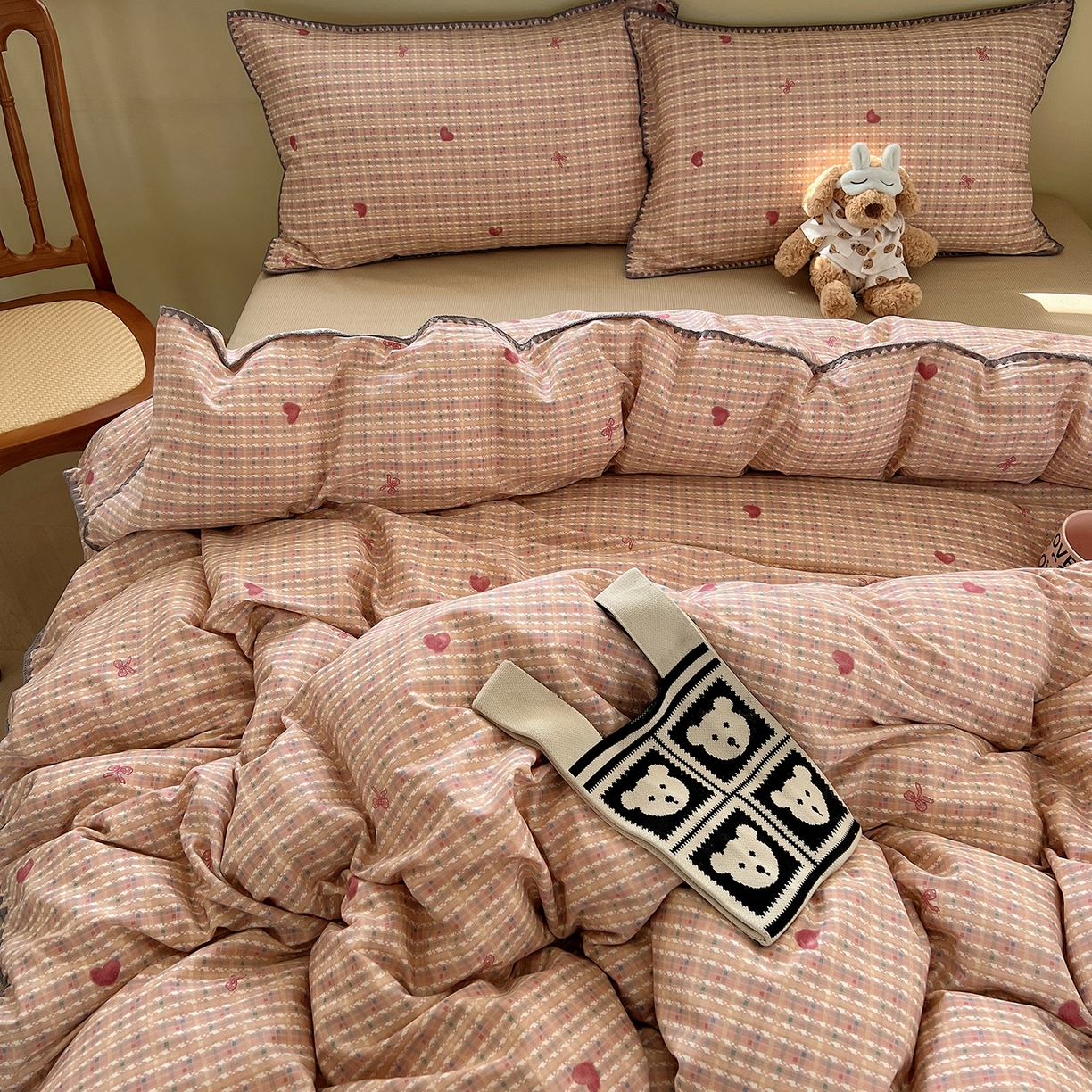 91家纺网 家纺一手货源 找家纺 瑞莱 2026新款全棉印花贝壳边四件套 爱心结