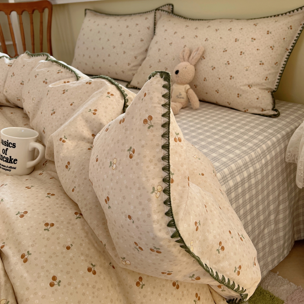 91家纺网 家纺一手货源 找家纺 瑞莱 2026新款全棉印花贝壳边四件套 刺绣潮声