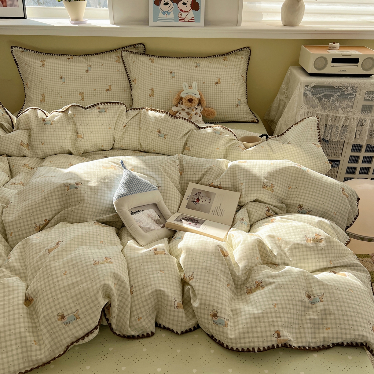 91家纺网 家纺一手货源 找家纺 瑞莱 2026新款全棉印花贝壳边四件套 活泼小狗