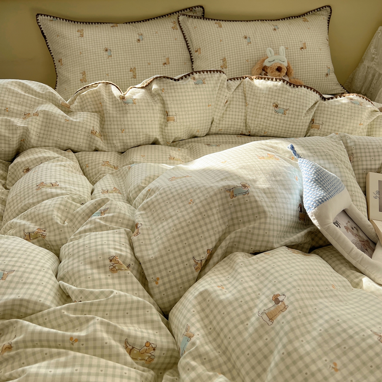 91家纺网 家纺一手货源 找家纺 瑞莱 2026新款全棉印花贝壳边四件套 活泼小狗