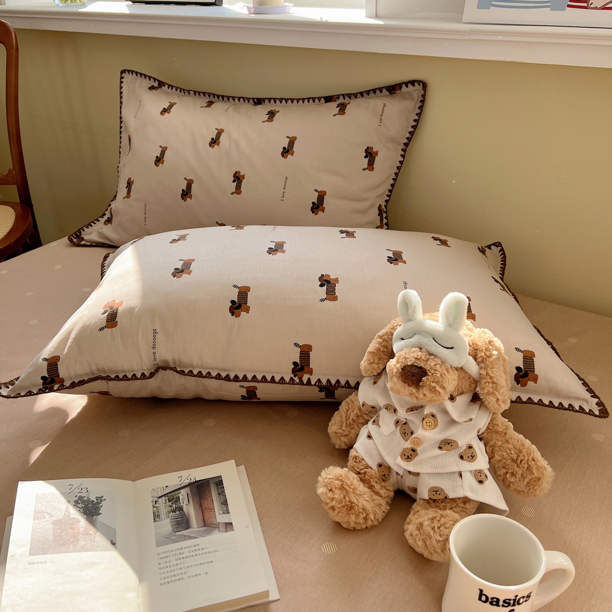 91家纺网 家纺一手货源 找家纺 瑞莱 2026新款全棉印花贝壳边四件套 柯基漫游记