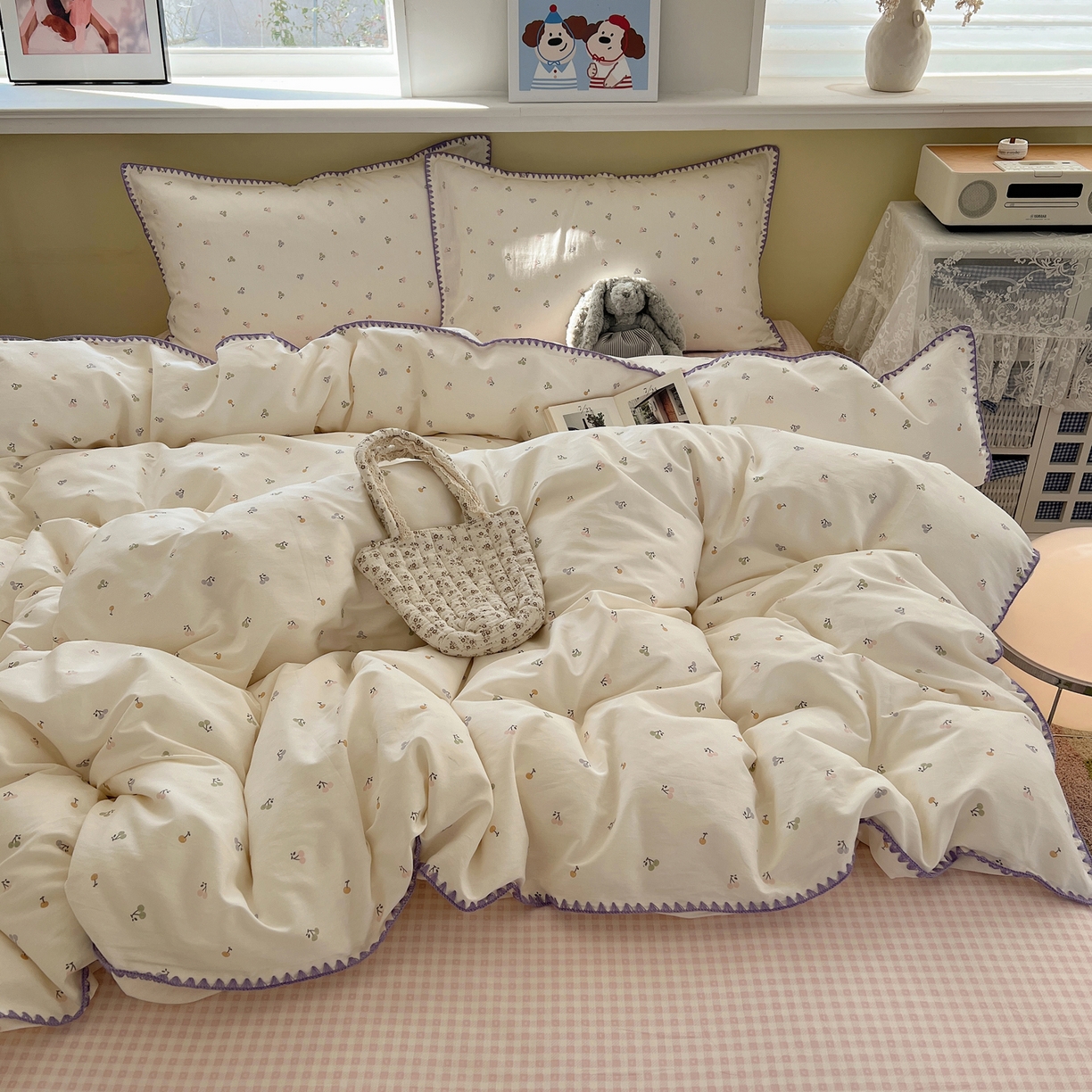 91家纺网 家纺一手货源 找家纺 瑞莱 2026新款全棉印花贝壳边四件套 维也纳樱桃