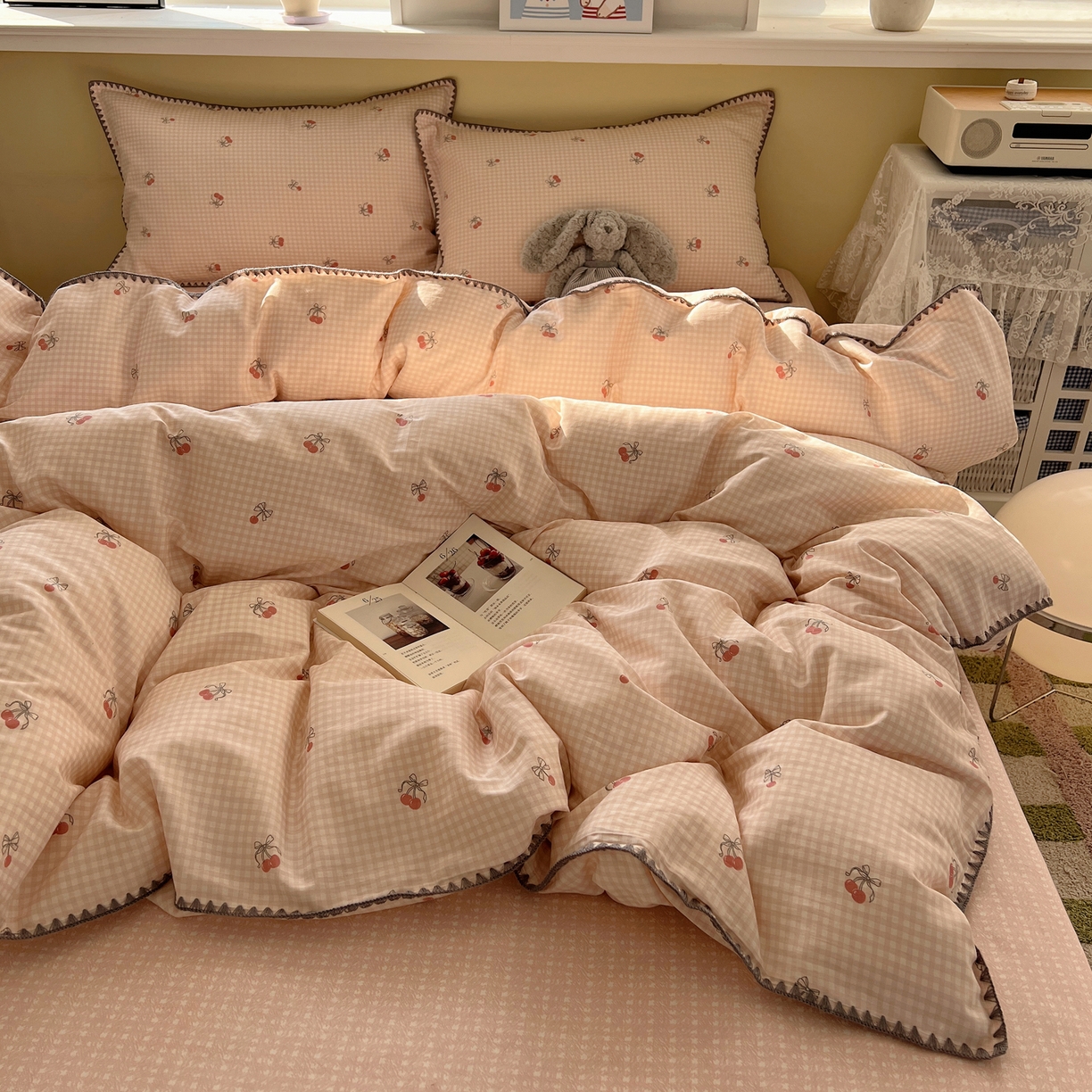 91家纺网 家纺一手货源 找家纺 瑞莱 2026新款全棉印花贝壳边四件套 樱桃快递