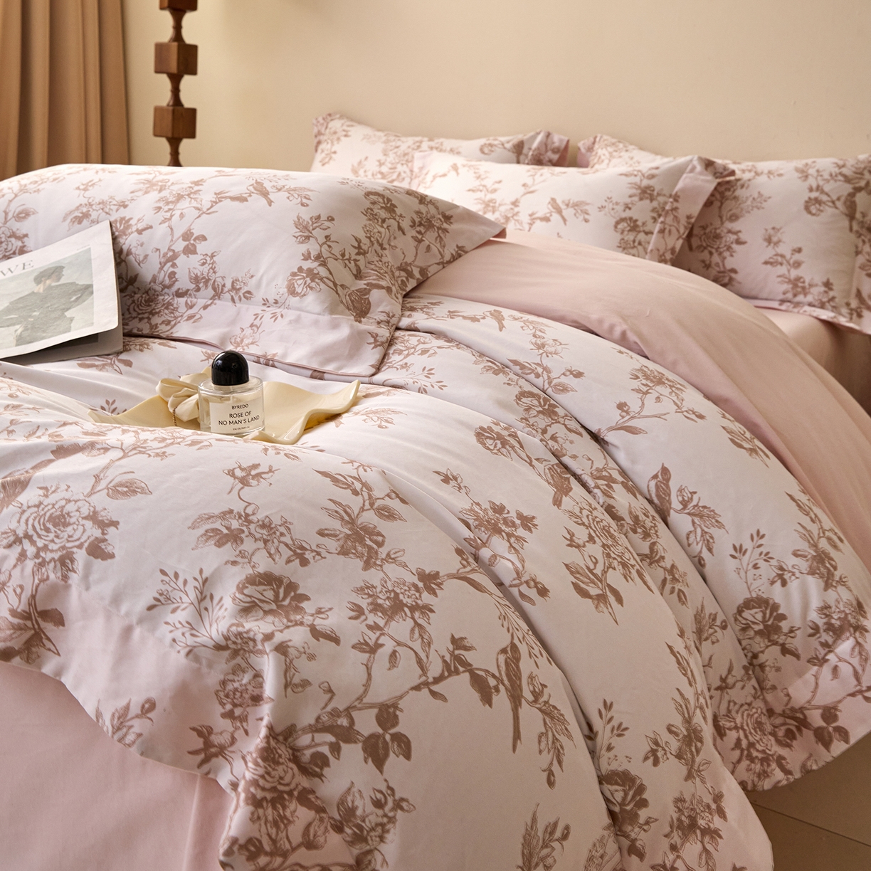 91家纺网 家纺一手货源 找家纺 （总）置顶家纺 2025新款全棉纯棉数码印花140克加厚磨毛四件套-叶语·朦胧