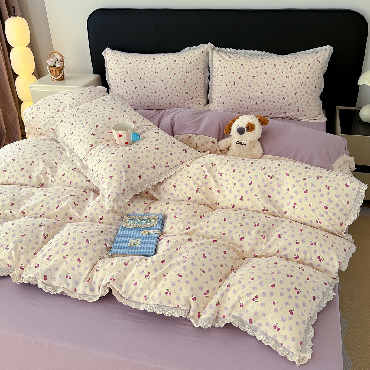 91家纺网 家纺一手货源 找家纺 竹合 2026新款田园韩版花边款小碎花古法水洗仿棉A类云感棉四件套 浪漫樱桃