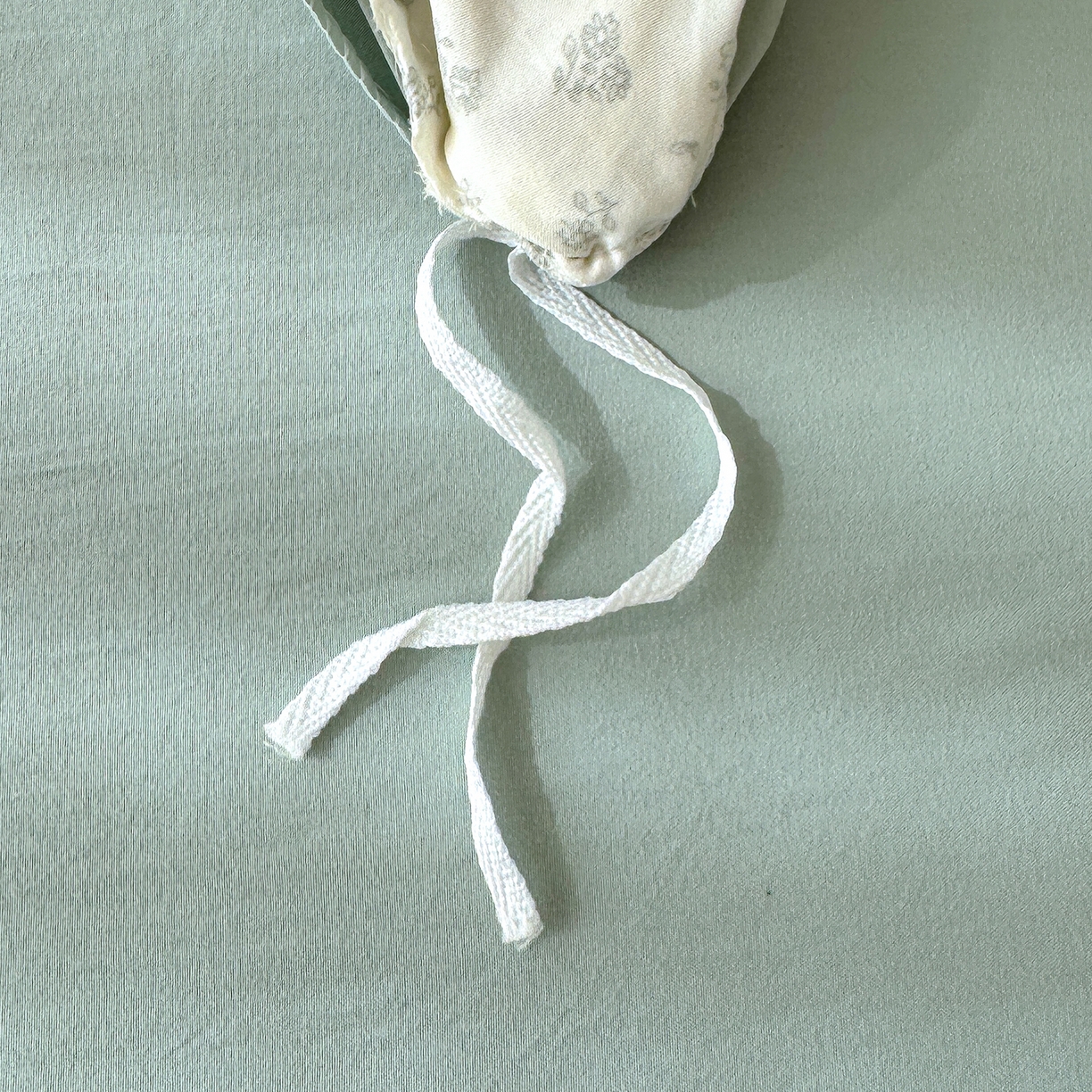 91家纺网 家纺一手货源 找家纺 竹合 2026新款田园韩版花边款小碎花古法水洗仿棉A类云感棉四件套 花田小狗