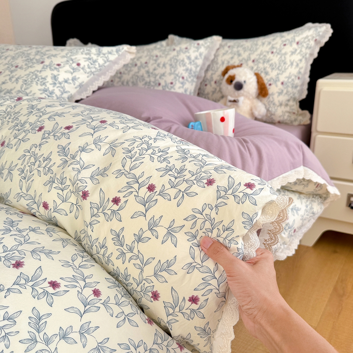 91家纺网 家纺一手货源 找家纺 竹合 2026新款田园韩版花边款小碎花古法水洗仿棉A类云感棉四件套 半糖悠然