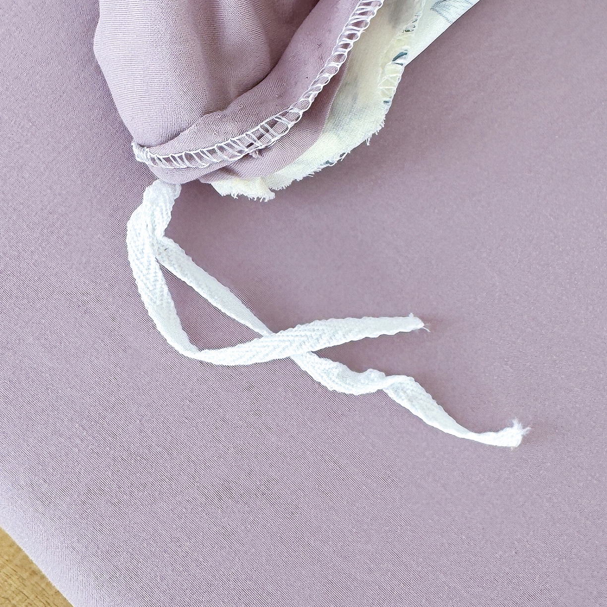 91家纺网 家纺一手货源 找家纺 竹合 2026新款田园韩版花边款小碎花古法水洗仿棉A类云感棉四件套 半糖悠然