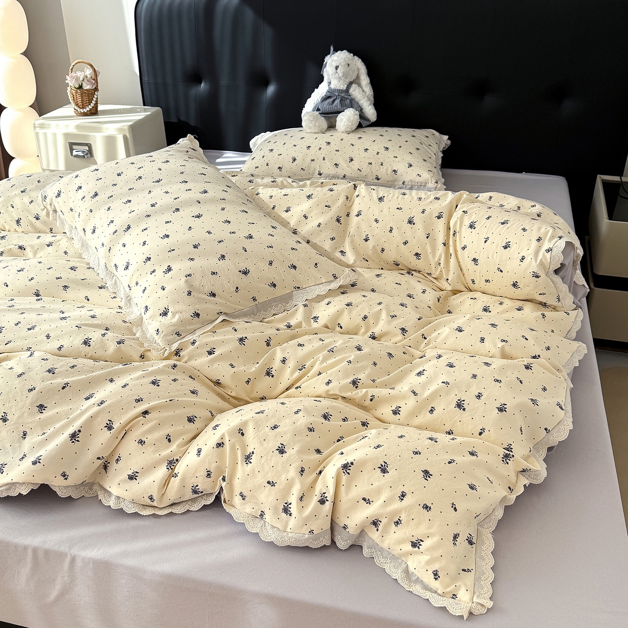 91家纺网 家纺一手货源 找家纺 竹合 2026新款田园韩版花边款小碎花古法水洗仿棉A类云感棉四件套 暖暖