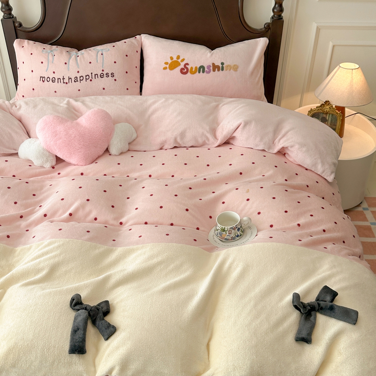 91家纺网 家纺一手货源 找家纺 （总）子钦家纺 2025秋冬新款加厚牛奶绒复古公主风毛巾绣床单床笠四件套