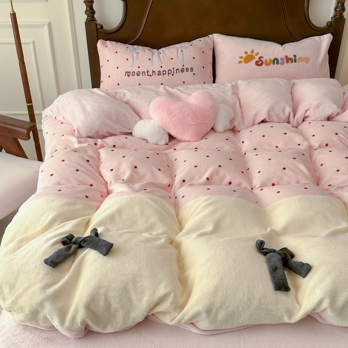 91家纺网 家纺一手货源 找家纺 （总）子钦家纺 2025秋冬新款加厚牛奶绒复古公主风毛巾绣床单床笠四件套