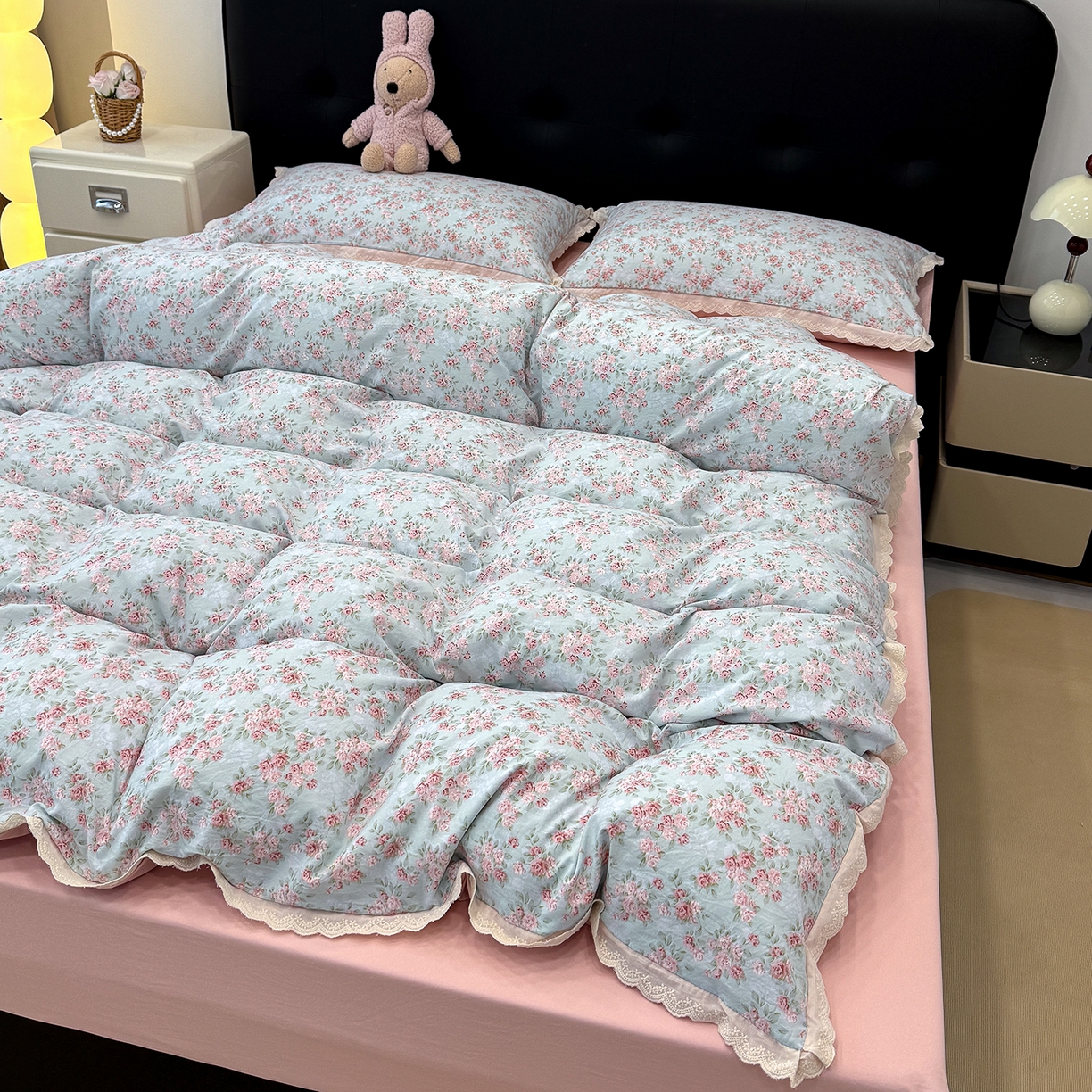 91家纺网 家纺一手货源 找家纺 竹合 2026新款田园韩版花边款小碎花古法水洗仿棉A类云感棉四件套 篱陌