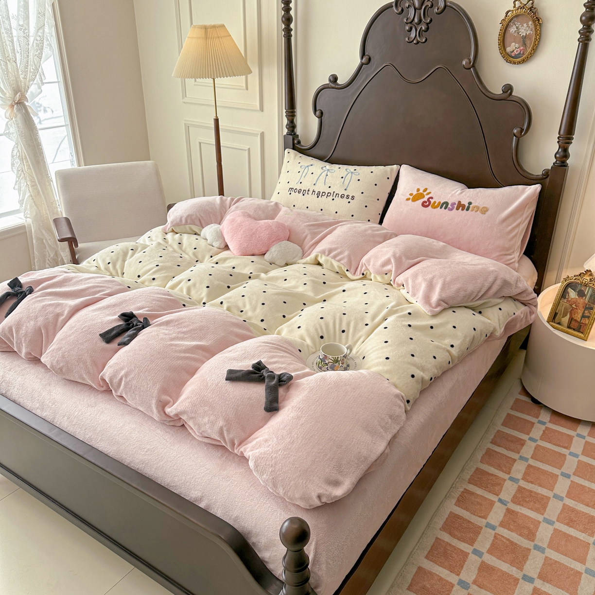 91家纺网 家纺一手货源 找家纺 子钦家纺 2025秋冬新款加厚牛奶绒复古公主风毛巾绣床单床笠四件套 牛奶绒法式复古风-奶波点